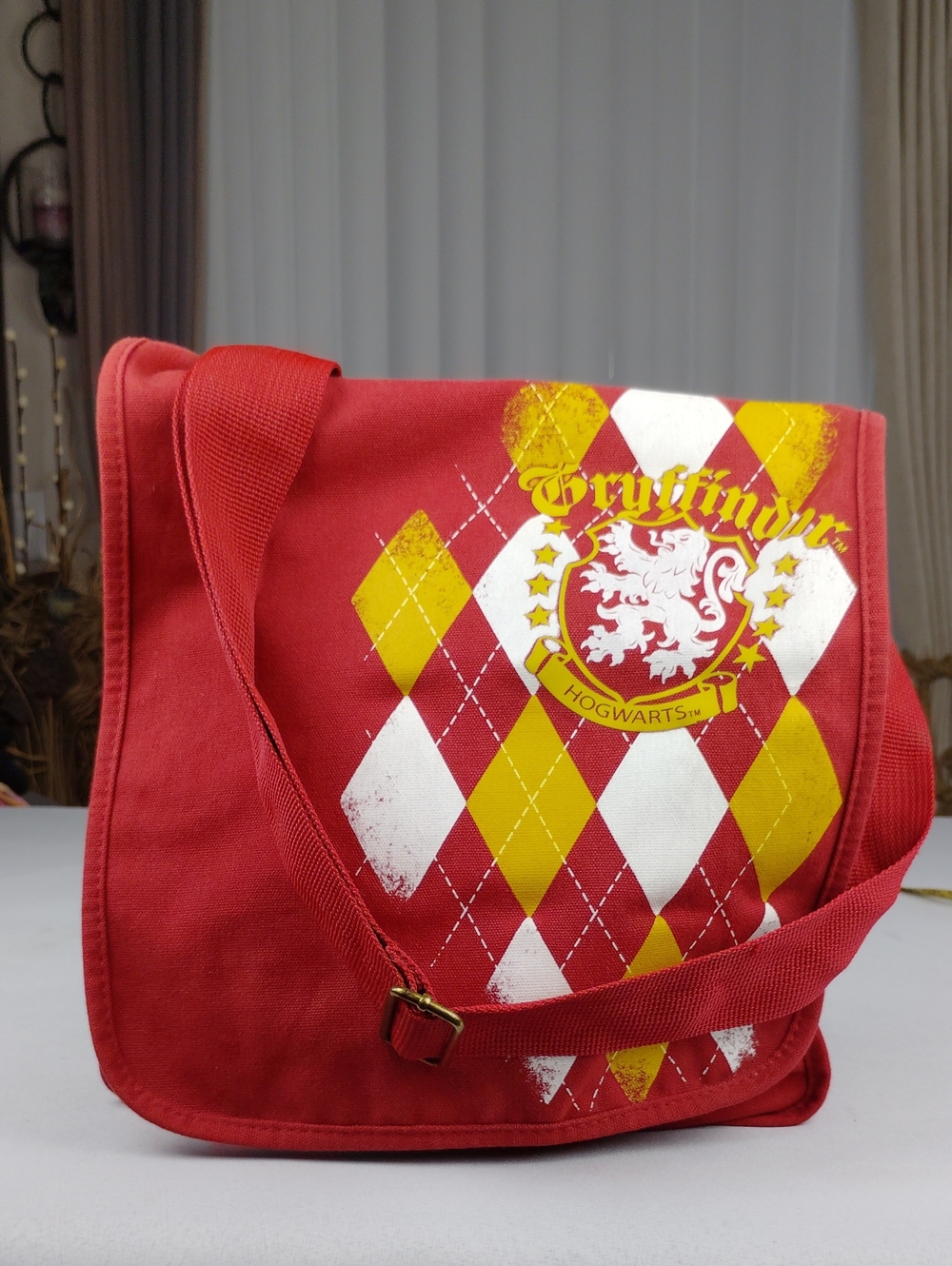 Harry Potter Gryffindor Argyle Messenger Bag Red & Yellow Tote